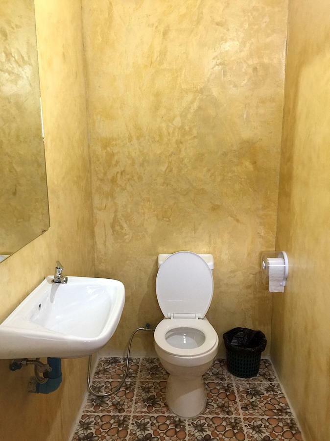 カレン エコ ロッジ Ban Kat エクステリア 写真